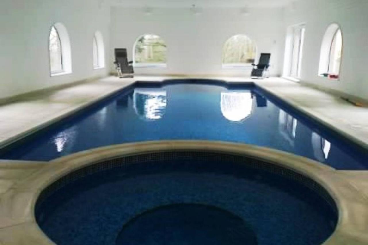 Country Manor House With Indoor Pool And Hot Tub Villa Rochester  Dış mekan fotoğraf